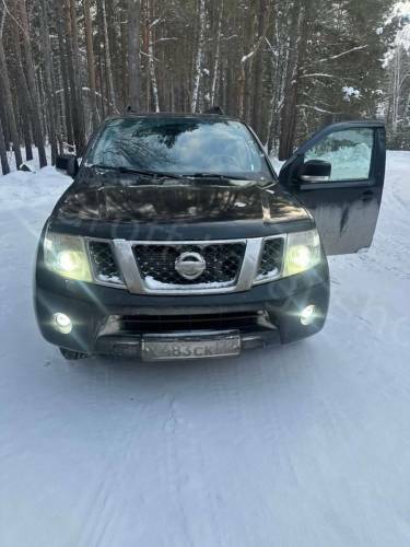 Nissan Pathfinder 2010 г.в. Тюменский р-н, с. Успенка, ул. С...
