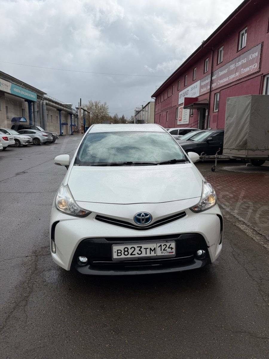 Toyota Prius 2015 г.в. Красноярск, ул. Телевизорная, д. 1, с...