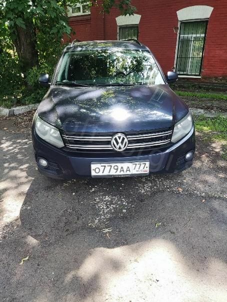 Volkswagen Tiguan, Москва VIN XW8ZZZ5NZDG131412